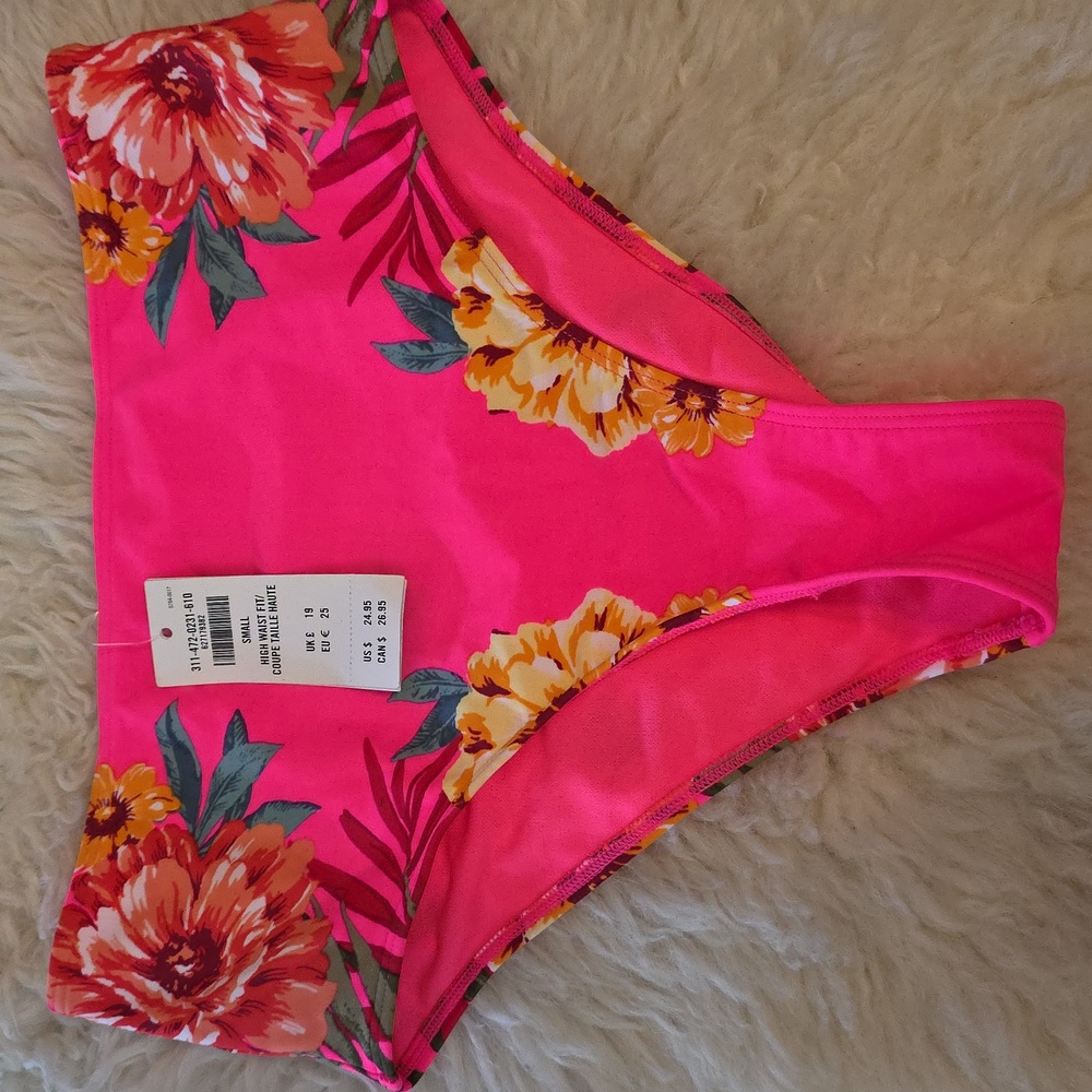 NWT Hollister Pink Tropical Floral Bikini Bottoms High Waisted Size Small BS31 - Picture 2 of 4